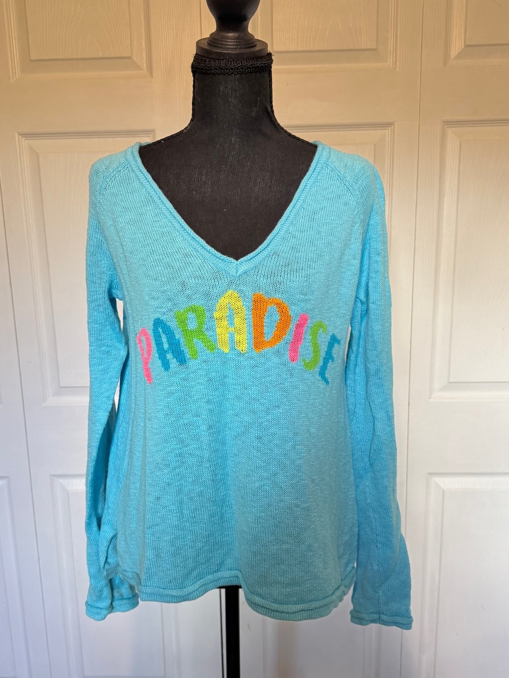 Lilly Pulitzer Aqua V-Neck 'PARADISE' Pullover with Multi-Color Graphic